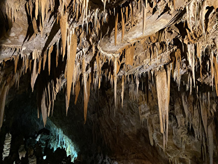 Grotta Gigante, Trieste - La Grotta delle Torri di Slivia nel Carso triestino Grotta Gigante, Trieste - La Grotta delle Torri di Slivia nel Carso triestino