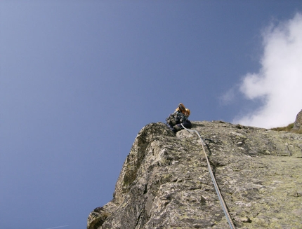 Aiguille de Chatelet - via Carpe diem - Mauro Franceschini in apertura sul IV tiro di Carpe diem, Aiguille de Chatelet, Monte Bianco