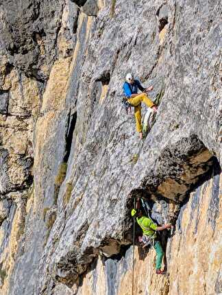 Sellavie Piz Ciavazes, Dolomiti, Hubert Eisendle, Simon Kehrer - L'apertura di 'Sellavie' al Piz Ciavazes nelle Dolomiti (Hubert Eisendle, Simon Kehrer 2025-26) Sellavie Piz Ciavazes, Dolomiti, Hubert Eisendle, Simon Kehrer - L'apertura di 'Sellavie' al Piz Ciavazes nelle Dolomiti (Hubert Eisendle, Simon Kehrer 2025-26)