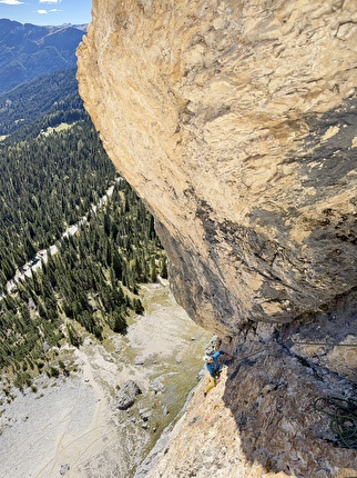 Sellavie Piz Ciavazes, Dolomiti, Hubert Eisendle, Simon Kehrer - L'apertura di 'Sellavie' al Piz Ciavazes nelle Dolomiti (Hubert Eisendle, Simon Kehrer 2025-26) Sellavie Piz Ciavazes, Dolomiti, Hubert Eisendle, Simon Kehrer - L'apertura di 'Sellavie' al Piz Ciavazes nelle Dolomiti (Hubert Eisendle, Simon Kehrer 2025-26)