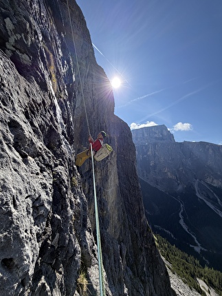 Sellavie Piz Ciavazes, Dolomiti, Hubert Eisendle, Simon Kehrer - L'apertura di 'Sellavie' al Piz Ciavazes nelle Dolomiti (Hubert Eisendle, Simon Kehrer 2025-26) Sellavie Piz Ciavazes, Dolomiti, Hubert Eisendle, Simon Kehrer - L'apertura di 'Sellavie' al Piz Ciavazes nelle Dolomiti (Hubert Eisendle, Simon Kehrer 2025-26)