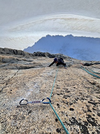 Rise Slow, Rognon Vaudano, Monte Bianco, Niccolò Bruni, Federica Furia - L'apertura di 'Rise Slow' al Rognon Vaudano, Monte Bianco (Niccolò Bruni, Federica Furia 20-21/06/2026) Rise Slow, Rognon Vaudano, Monte Bianco, Niccolò Bruni, Federica Furia - L'apertura di 'Rise Slow' al Rognon Vaudano, Monte Bianco (Niccolò Bruni, Federica Furia 20-21/06/2026)