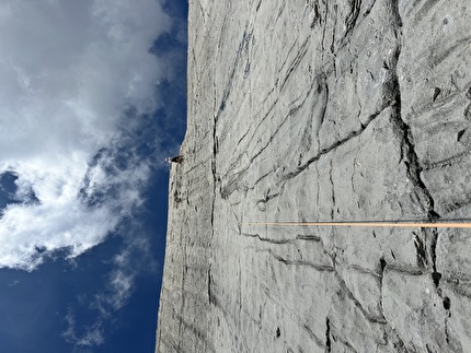 Via Kastlunger - Bottaro Sasso delle Nove, Dolomiti, Pietro Bottaro, Philipp Mutschlechner - Il settimo tiro della via 'Kastlunger - Bottaro' al Sasso delle Nove, Dolomiti (Pietro Bottaro, Philipp Mutschlechner 27/06/2026) Via Kastlunger - Bottaro Sasso delle Nove, Dolomiti, Pietro Bottaro, Philipp Mutschlechner - Il settimo tiro della via 'Kastlunger - Bottaro' al Sasso delle Nove, Dolomiti (Pietro Bottaro, Philipp Mutschlechner 27/06/2026)