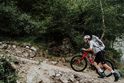 Hervé Barmasse Endurance - Italia - Hervé Barmasse Endurance - Italia: la montagna più alta di ogni regione d'Italia by fair means - a piedi, in bici o in barca a vela. Hervé Barmasse Endurance - Italia - Hervé Barmasse Endurance - Italia: la montagna più alta di ogni regione d'Italia by fair means - a piedi, in bici o in barca a vela.