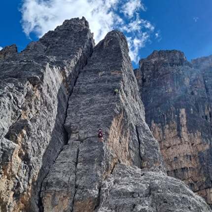inCLOUsivity, Cinque Torri, Dolomiti, Massimo Coda, Andrea Lanfri - L'apertura di 'inCLOUsivity' sulla Torre Romana alle Cinque Torri, Dolomiti (Massimo Coda, Andrea Lanfri 03-04/07/2026)