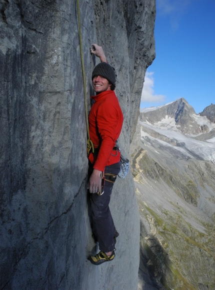 Wenden - Silvan Schüpbach & Vera Reist during the first free ascent of La Röschtigraben (700m, 8a+, 7b obligatory) in Wendenstöcke, Switzerland