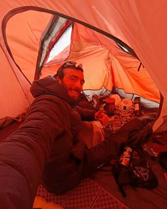 Ettore Campana Lenin Peak Scalo Sogni - Ettore Campana al Campo 2 del Lenin Peak (7134m) in Kirghizistan, luglio 2026 Ettore Campana Lenin Peak Scalo Sogni - Ettore Campana al Campo 2 del Lenin Peak (7134m) in Kirghizistan, luglio 2026
