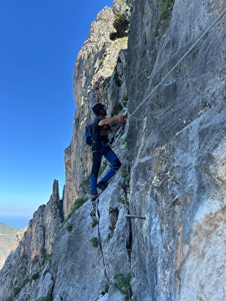 Via Ferrata degli Alcaresi, Sicilia - La Via Ferrata degli Alcaresi a Alcara Li Fusi in Sicilia Via Ferrata degli Alcaresi, Sicilia - La Via Ferrata degli Alcaresi a Alcara Li Fusi in Sicilia