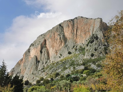Via Ferrata degli Alcaresi, Sicilia - La Via Ferrata degli Alcaresi a Alcara Li Fusi in Sicilia Via Ferrata degli Alcaresi, Sicilia - La Via Ferrata degli Alcaresi a Alcara Li Fusi in Sicilia