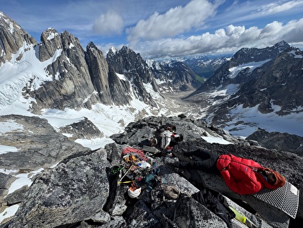 Kichatna Spire, Alaska, Elias Spitulnik, Michael Telstad - The first ascent of 'Hologram Wall' on the South Face of Kichatna Spire in Alaska (Elias Spitulnik, Michael Telstad 4-8/07/2026)