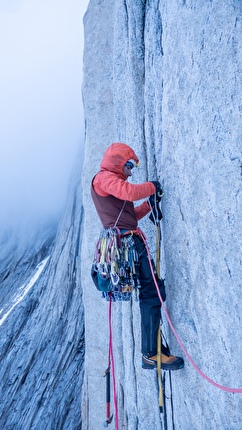 Kichatna Spire, Alaska, Elias Spitulnik, Michael Telstad - The first ascent of 'Hologram Wall' on the South Face of Kichatna Spire in Alaska (Elias Spitulnik, Michael Telstad 4-8/07/2026)