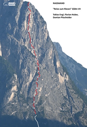 Croda Bagnata, Dolomiti, Tobias Engl, Florian Huber, Damian Pitscheider - Il tracciato della via 'Reise zum Riesen' alla Croda Bagnata in Val di Landro, Dolomiti (Tobias Engl, Florian Huber, Damian Pitscheider 2026) Croda Bagnata, Dolomiti, Tobias Engl, Florian Huber, Damian Pitscheider - Il tracciato della via 'Reise zum Riesen' alla Croda Bagnata in Val di Landro, Dolomiti (Tobias Engl, Florian Huber, Damian Pitscheider 2026)