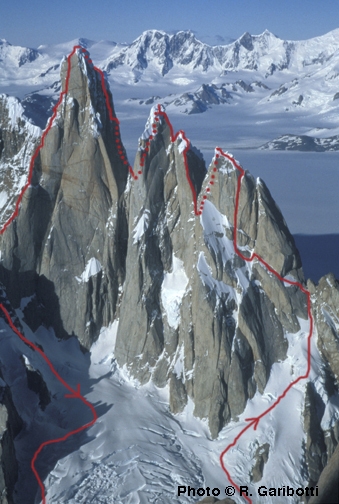 Torre traverse - The line followed by Garibotti and Haley for their Torre Traverse, starting up on Cerro Standhardt via Exocet, descending to the Col dei Sogni, climbing up Spigolo dei Bimbi on Punta Herron, descending to the Col de Lux, climbing up Torre Egger via the Huber-Schnarf 2005 route, descending to the Col of Conquest via Torre Egger's south face, up Cerro Torre via the upper portion of El Arca de los Vientos to join the 