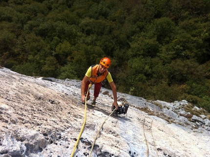 Via magia d'autunno - Via magia d'autunno con variante La gelateria di Puppi, Valsugana: Beppe Ballico sul secondo tiro