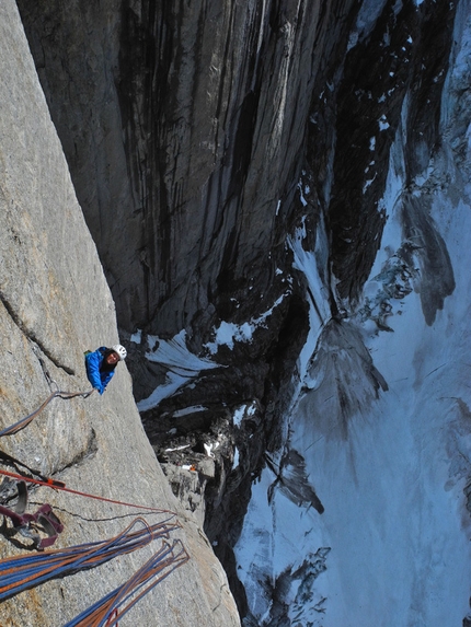 Renland, Greenland - Ledgeway to Heaven (7b+/A1, 45°)