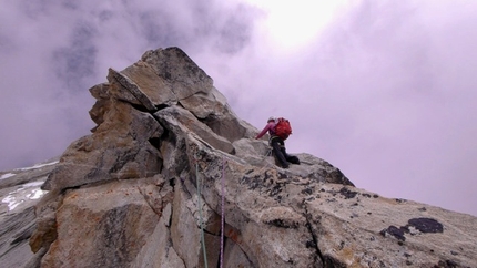 Kemailong, Shaluli Shan, China - Szu-ting Yi leading towards the summit of Kemailong