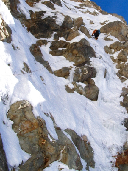 Simnang Himal - 10/2012: Serhiy Bublik e Mykola Shymko e la prima salita di Simnang Himal (6251m) Himalaya.