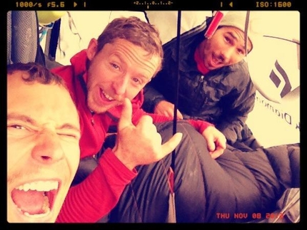 El Capitan, Yosemite - Jonathan Siegrist, Tommy Caldwell, Kevin Jorgeson waiting out a storm on the Dawn Wall, El Capitan, Yosemite, USA.