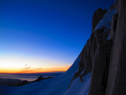 Fitz Roy, Patagonia - Un mar de suenos! (Jorge Ackermann, Michael Lerjen-Demjen, 1200m, 7a, A3, M4, 14-17/11/2012)