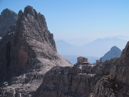 Croz del Rifugio, Dolomiti di Brenta - La parete nord del Croz del Rifugio (Dolomiti di Brenta)