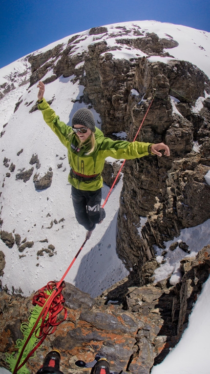 Swami Muztaghata - Slackline at 5000m