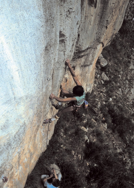 Sperlonga - Climbing in the '80's: Andrea Di Bari on Babi Snake