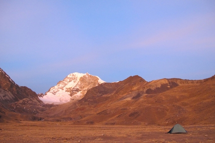 Bolivia - Huayna Potosi. Campamento Maria LLoco