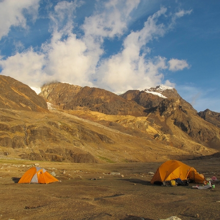 Bolivia - Illimani. Campo Base