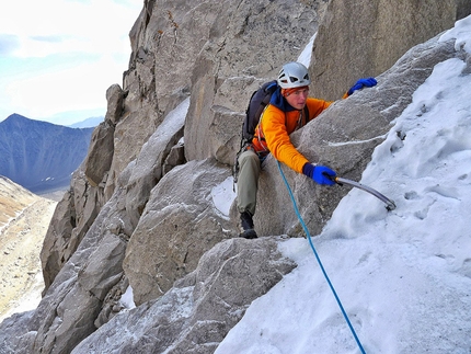 New routes and climbing projects in Iran