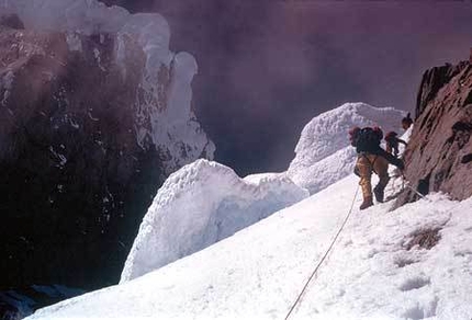 Cerro Torre 1974, Ragni di Lecco - Canale della speranza