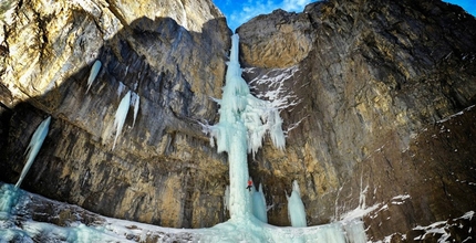 Cascate di ghiaccio in Canada, il video di Scherer e Schmitt