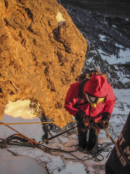 Orient Express, Gran Sasso - Tentativo di prima invernale su Orient Express di Andrea Di Donato, Andrea Di Pascasio e Lorenzo Angelozzi