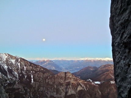 Pizzo d'Eghen - Prima salita invernale e insieme prima solitaria invernale della via Siddharta al Pizzo d'Eghen (Grigne).