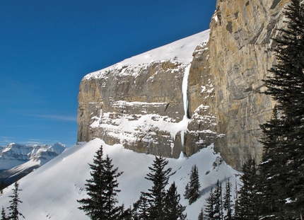 Lacelle Qui Reste, nuova cascata di ghiaccio in Canada