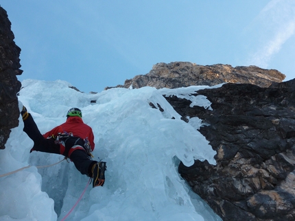 Via Valeria - Giorgio Bertagnolli and Cristian Defant making the first repeat of Via Valeria on Crozzon di Brenta in the Dolomites on 12/01/2013