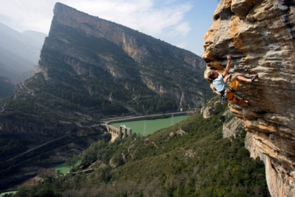 Arrampicare a Terradets, Spagna