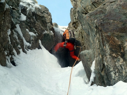 Follow the Gully - Barre des Ecrins - Christian Türk nel canale del Col des Avalanches