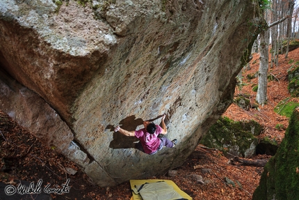 Monte Amiata, new trad and boulders by Michele Caminati