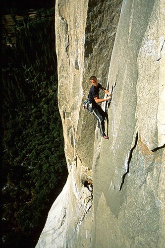 Leo Houlding - Leo Houlding nel tratto chiave di The Passage to Freedom, El Capitan, Yosemite.