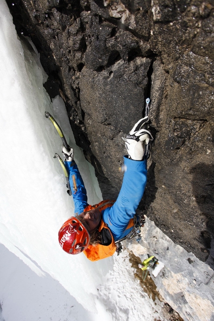 Senza Piombo - Senza Piombo (M10 WI 5, 140m, 27 + 30/01/2013, Albert Leichtfried, Benedikt Purner) Val Lunga, Dolomites