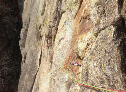 Via Motti - Grassi a Rocca Sbarua - Il passo chiave della Motti - Grassi alla Rocca Sbarua