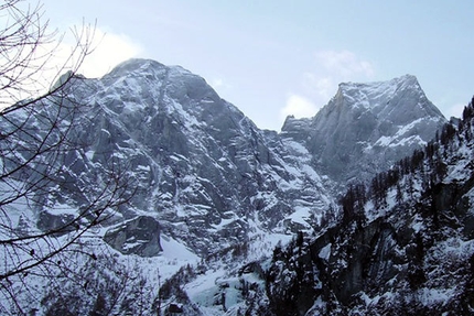 Piz Badile 'Cassin' and 'British' solo winter ascents by Valseschini and Libera