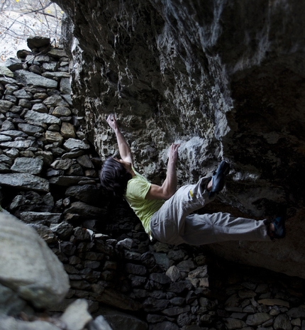 Donnas - Niccolò Ceria on Klettermachine 8A a Donnas