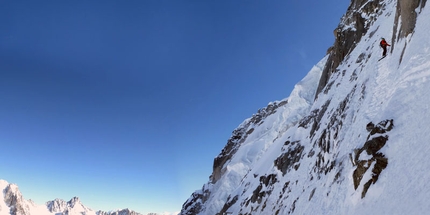 Aiguille Verte Mont Blanc - Couloir de l'Aiguille Carrée, Aiguille Verte, Mont Blanc descended with skis and snowboard on 21/02/2013 by Davide Capozzi, Julien Herry and Luca Rolli.