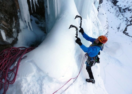 Cascata Attraverso Travenanzes, Dolomites - Beppe Ballico on pitch 1 of Attraverso Travenanzes