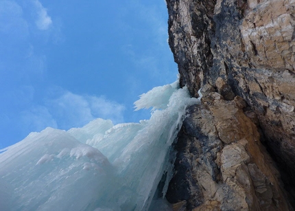 Cascata Attraverso Travenanzes, Dolomites - Pitch 3 of Attraverso Travenanzes