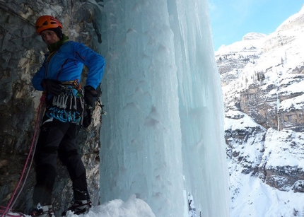 Cascata Attraverso Travenanzes, Dolomites - Beppe Ballico at the 3rd belay of Attraverso Travenanzes