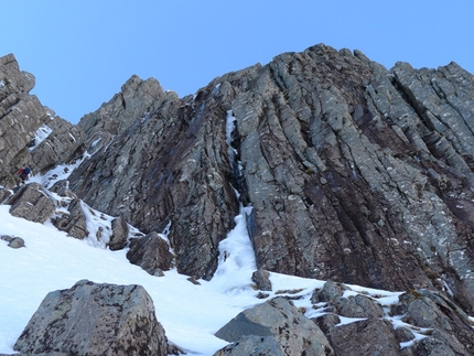 Scozia - Stob Coire nan Lochan, Glen Coe. Al centro, la Chimney Route sul South Buttress