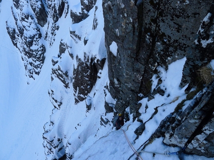 Scozia - Stob Coire nan Lochan, Glen Coe. Marcello su Moonshadow, sul South Buttress