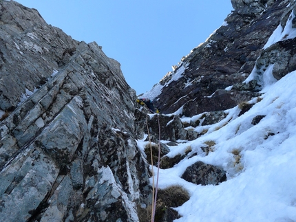 Scozia - Stob Coire nan Lochan, Glen Coe. Marcello su Moonshadow, sul South Buttress